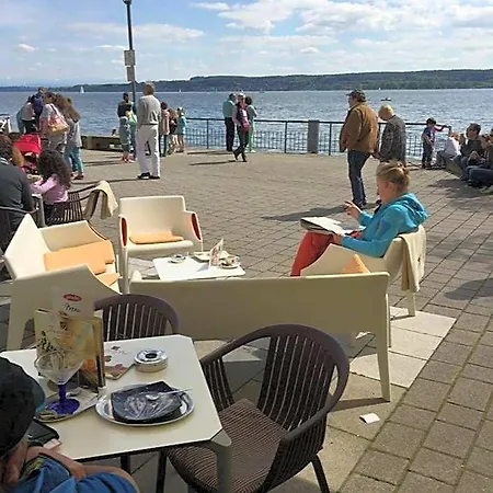 Strandcafe Dischinger فندق 2*