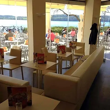 Strandcafe Dischinger 2* اوبرلنغن