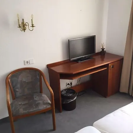 Strandcafe Dischinger 酒店 于伯林根