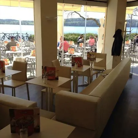 فندق Strandcafe Dischinger